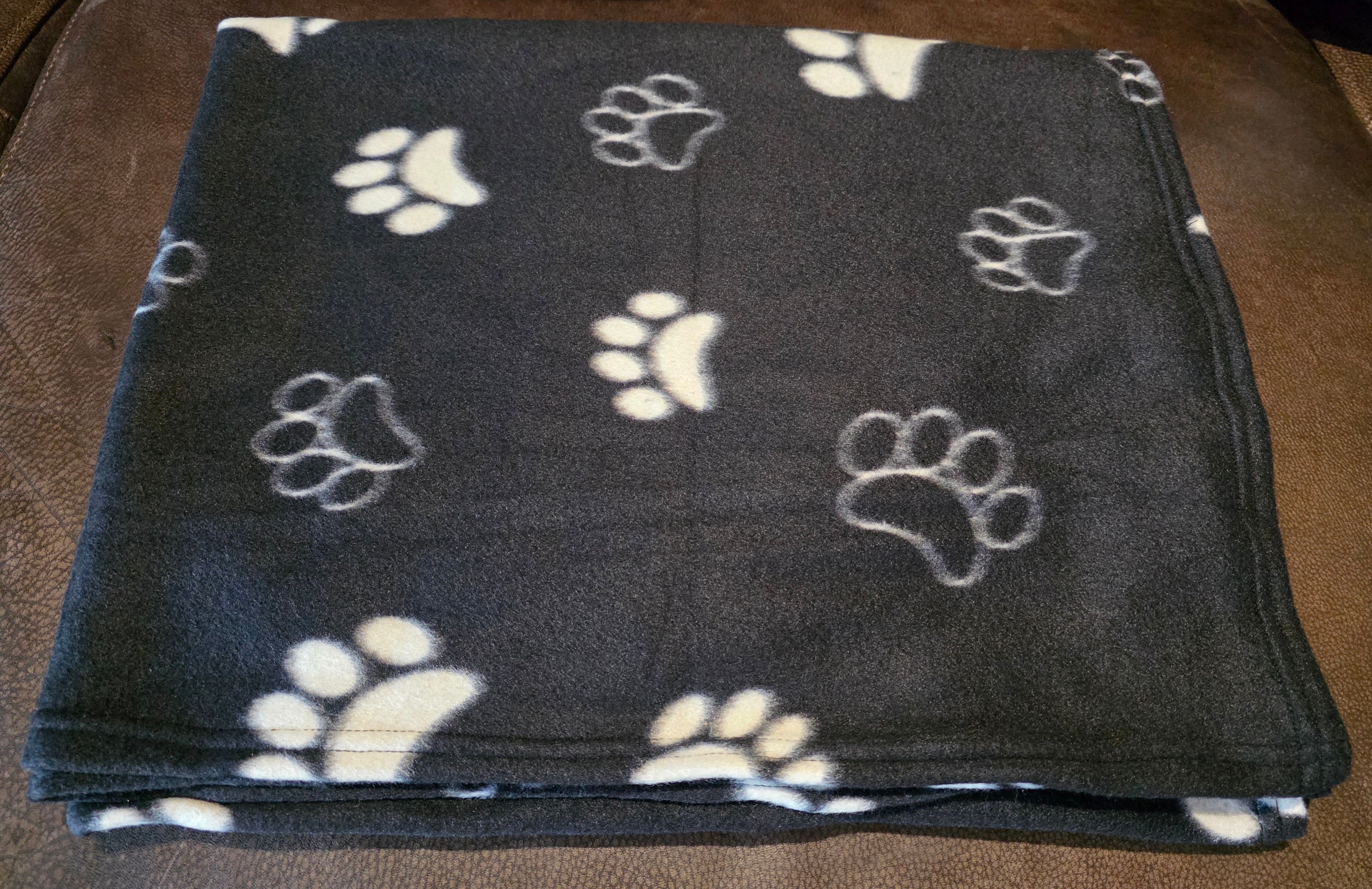 Black Paw Print Fleece Dog Blanket- 1.5m x 90cm